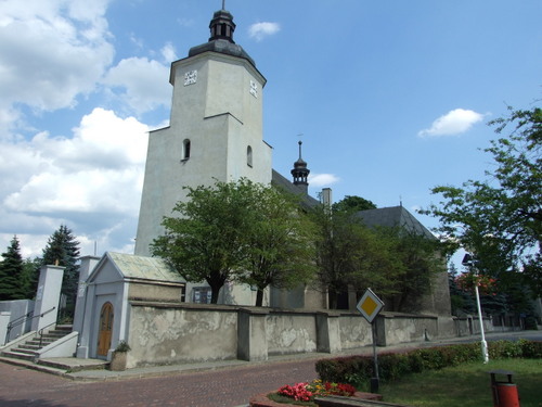 kościół parafialny pw. św Katarzyny w Woźnikach